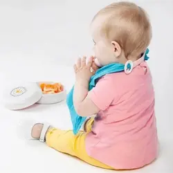 قاشق محفظه دار با گیره ی پیش بند suavinex رنگ صورتی