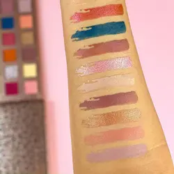 پالت سایه چشم رولوشن پرو مدل New Neutral Blushed - فروشگاه اینترنتی لوازم آرایشی 💋 و بهداشتی ❤️ رژینا
