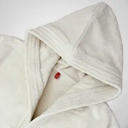 حوله پالتویی شمیم سفید