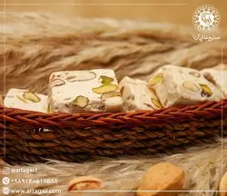 گز ۱۸ درصد پسته و بادام