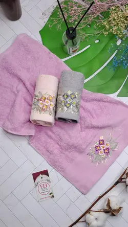 حوله دستی کوچک کادویی گلدوزی3d6 بهباف اذر 30در50سانت