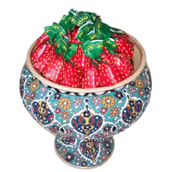 آبنبات توت فرنگی با مغز پاستیل آیدین ۲۵۰ گرم