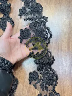 تور دانتل حاشیه مشکی