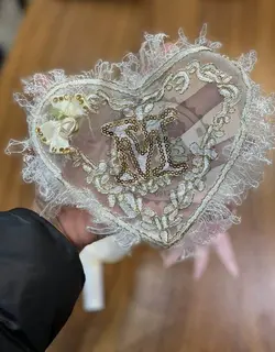 تیکه دوزی روی لباس