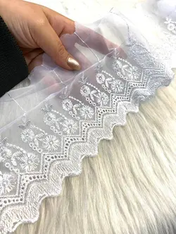 تور هاشیه ارگانزا سفید