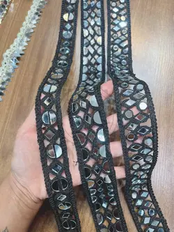 نوار آیینه دوزی شده