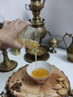 عسل - دکتر پاین