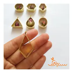 فریم گردنی بی‌کفه‌ی برنجی(عمق ۱سانت) - فروشگاه گل خشک سنجاقک