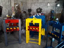 پرس هیدرولیک ایستاده 30 تن ساخت اصفهان ورق ضخیم تن اژ واقعی