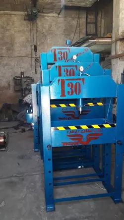 پرس هیدرولیک ایستاده 30 تن ساخت اصفهان ورق ضخیم تن اژ واقعی