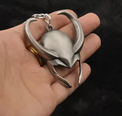 جاسوئیچی کلاه خود اساطیری نقره ای