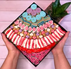 پک هدیه پاستیل کد 018