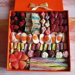 پک هدیه پاستیل کد 03