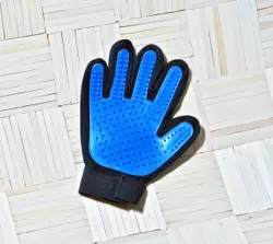 دستکش شانه و مو جمع کن حیوانات با قابلیت ماساژ با خار سیلیکونی فیری سایز( تک دست) کد۱۳۲