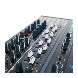 سینتی سایزر Arturia MiniBrute 2