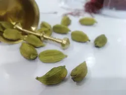 هل سبز اعلا 10 گرمی (اکبر بنفش)