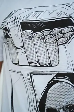 تیشرت سفید اسکلت