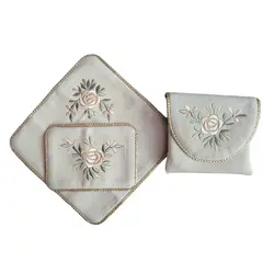 جانماز کیفی گلدوزی برجسته ملیسا استخوانی - صفاهوم