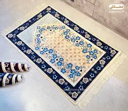 سجاده مدل قالیچه گل برجسته حاشیه سورمه ای - صفاهوم