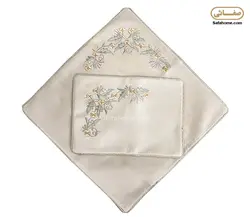 جانماز گلدوزی ملیسا نسکافه ای گل خردلی - صفاهوم