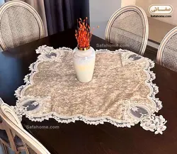 رومیزی مربع مخمل دانتل دوزی شیری - صفاهوم