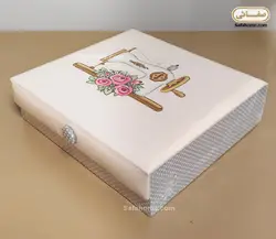 جعبه و وسایل خیاطی طرح چرخ خیاطی - صفاهوم