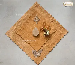 جانماز کیفی مخمل مروارید دوزی قهوه ای روشن - صفاهوم