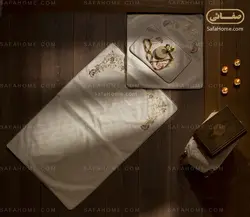 سجاده و جانماز مخمل ملیسا گلدوزی کرم - صفاهوم