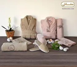 جدیدترین سرویس حوله عروس و داماد گل برجسته ای شیک در فروشگاه صفاهوم - صفاهوم