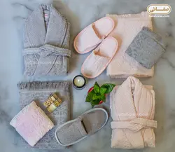 سرویس حوله عروس و داماد طوسی صورتی لیندو - صفاهوم