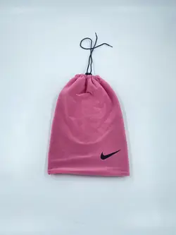 اسکارف نایک