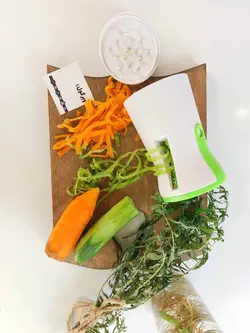 رشته کن دستی سبزیجات و صیفی جات