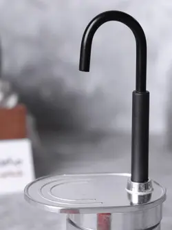 موکاپات شیردار روبوستا به همراه فنجان