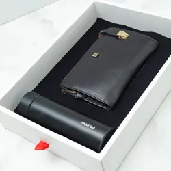 فلاسک ‏و ‏کیف ‏پاسپورتی