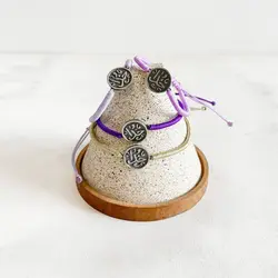 دستبند نقره دو روی خدا , اُم