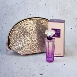 عطر ‏و ‏کیف ‏لوازم ‏آرایش