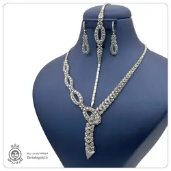 نیم ست طلا طرح ملانیا