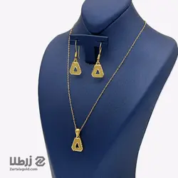 نیم ست طلا طرح مثلث تو خالی کد NS1637