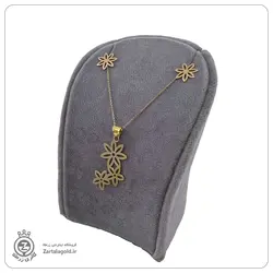 نیم ست طلا طرح گل سه تایی توخالی