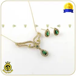 نیم ست طلا با نگین سبز خرید نیم ست طلا بدون 9%مالیات از زرطلا