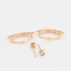 گوشواره میخی با گل میخ لاله گوش