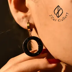 گوشواره با آویز گرد نگین مشکی