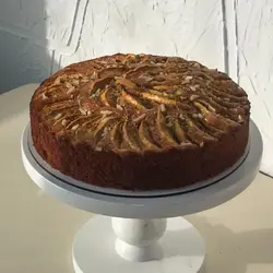 کیک سیب و دارچین