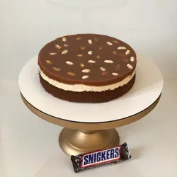 چیزکیک اسنیکرز