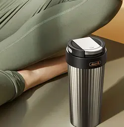 مخلوط‌کن و ماگ قابل حمل شیائومی درما Xiaomi Deerma Juicer NU80