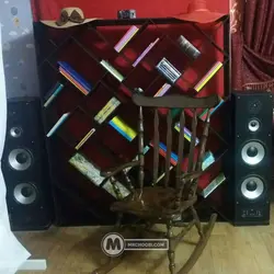 کتابخانه نامتقارن سیمین مستر چوبی