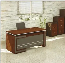 میز کارشناسی آکا کد M143