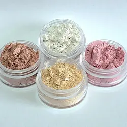 هایلایتر گیاهی پودری 1 عدد رنگ را در گفت و گو اعلام کنید ظرف ساده برند گیاهی مبین