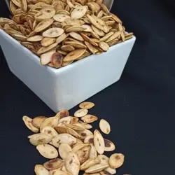 تخمه کدو دو آتیشه 900 گرمی امسالی