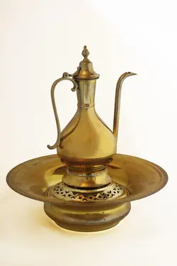 آفتابه لگن ساده سنتی